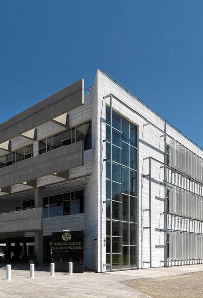 Yenişehir Belediyesi Hizmet Binası